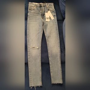 Zara "The 80s High Waist Skinny Jeans. Color: Isla Blue